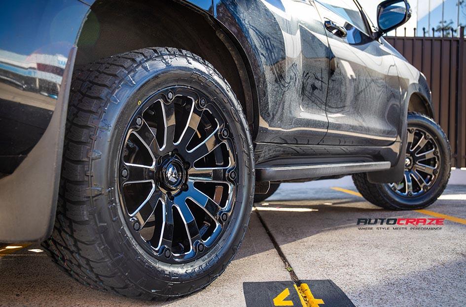 TOYOTA-PRADO-DIESEL-GLOSS-BLACK-MILLED-ACCENTS